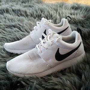 Nike Roshe Runs